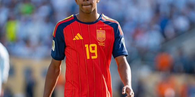 Yamal Equals a Messi Record as Barça Go Five From Five