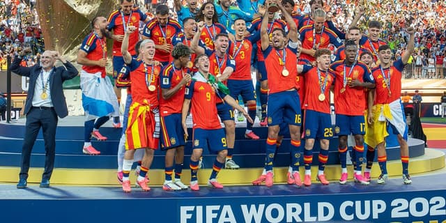 Ballon d'Or 2026: Spain Takes Over the Shortlist