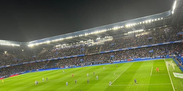 Aubameyang, 37, matches a Deportivo record set in 1992