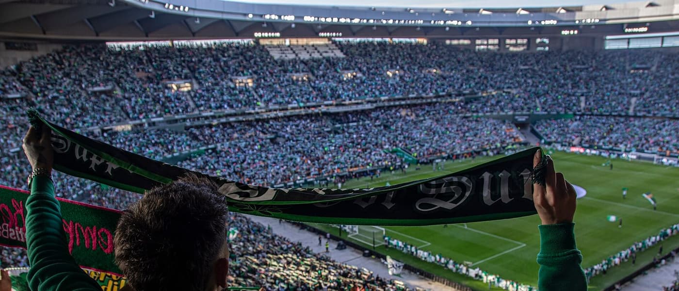 El Betis torna a la Champions 21 anys després
