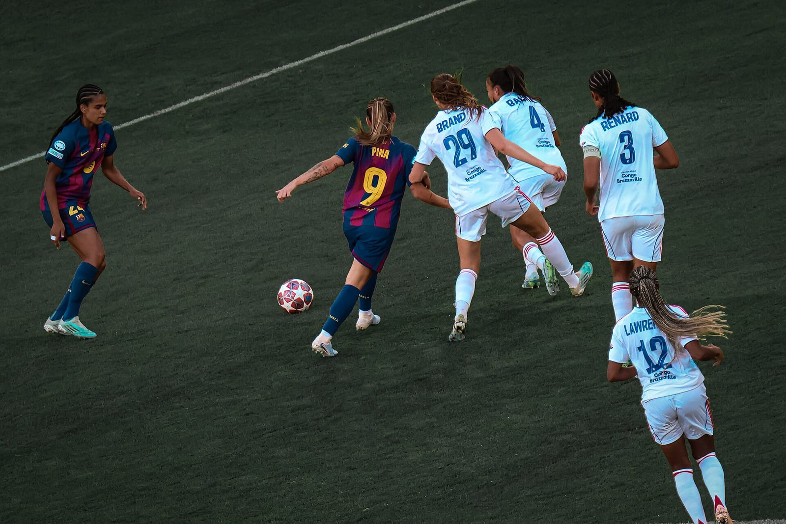 Barça-Reial Madrid femení: 7-0 i pòquer de Clàudia Pina