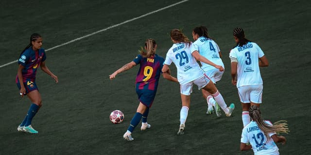 Barça-Real Madrid femenino: 7-0 y póker de Clàudia Pina