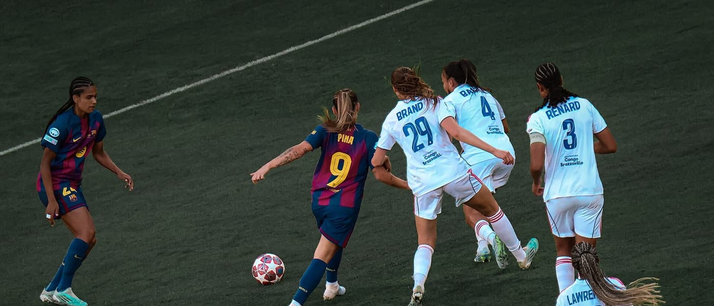 Barça-Reial Madrid femení: 7-0 i pòquer de Clàudia Pina
